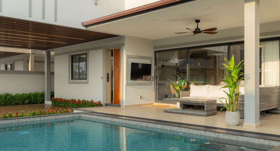 For sale 3 bedrooms villa in Jomtien, Pattaya