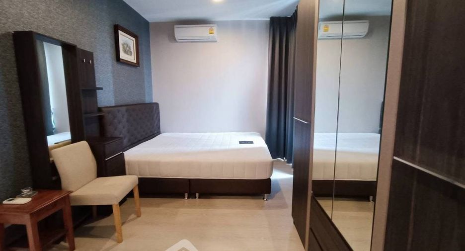 For sale 2 bedrooms condo in Watthana, Bangkok