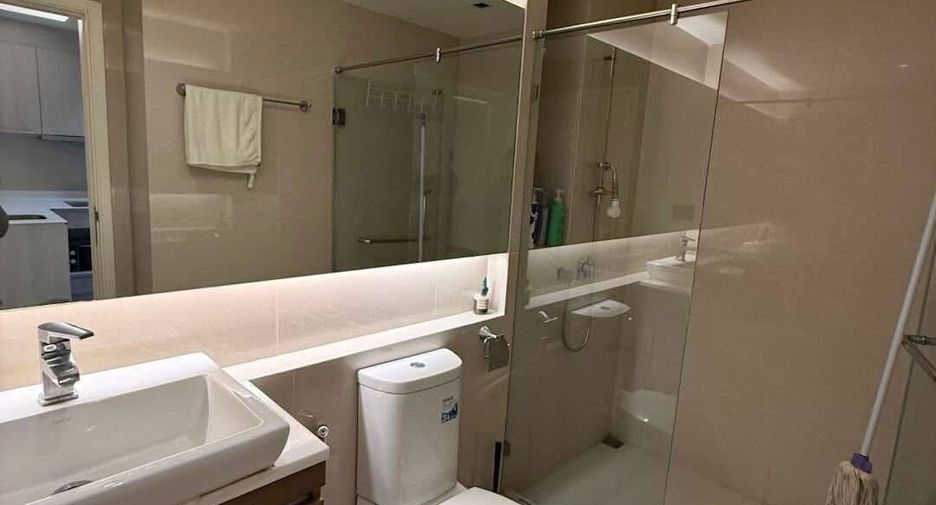 For rent and for sale 2 bedrooms condo 