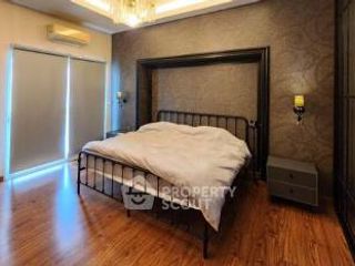 À vendre 2 chambres maison de ville à Phasi Charoen, Bangkok