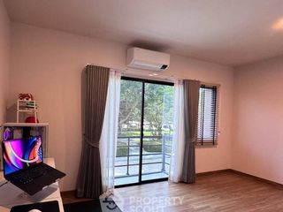 Haus zum Kauf mit 3 Zimmer in Bang Khen, Bangkok