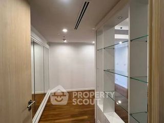 For sale 2 bedrooms condo in Yan Nawa, Bangkok
