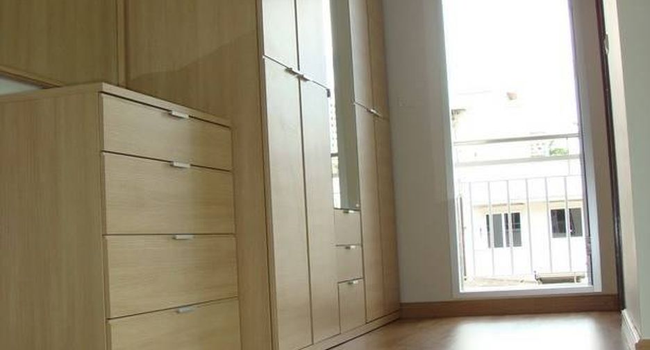 For rent 2 ベッドルーム apartment in Khlong Toei, Bangkok