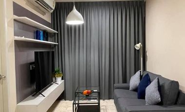 Condo en alquiler de 2 habitaciones 