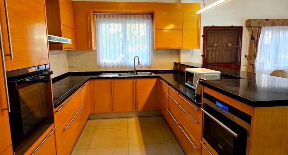 For rent 3 ベッドルーム house in Bang Lamung, Chonburi