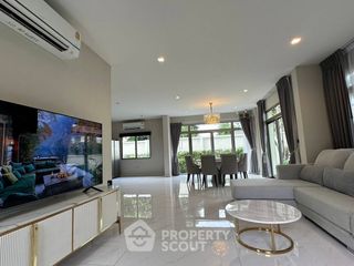 Casa en alquiler de 4 habitaciones en Lat Krabang, Bangkok