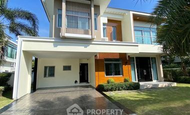 Haus zur Miete mit 4 Zimmer in Lat Krabang, Bangkok