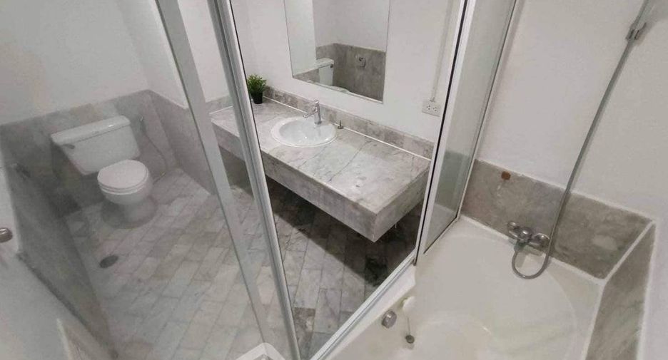 Wohnung zur Miete mit 2 Zimmer in Watthana, Bangkok