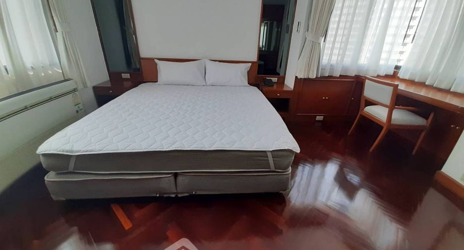 Apartment zur Miete mit 3 Zimmer in Watthana, Bangkok