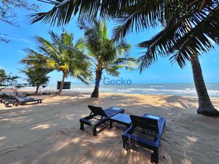 À louer et à vendre 2 chambres condo à Na Jomtien, Pattaya