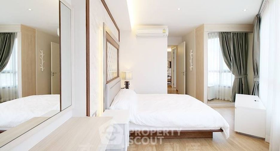For rent 2 bedrooms condo in Watthana, Bangkok