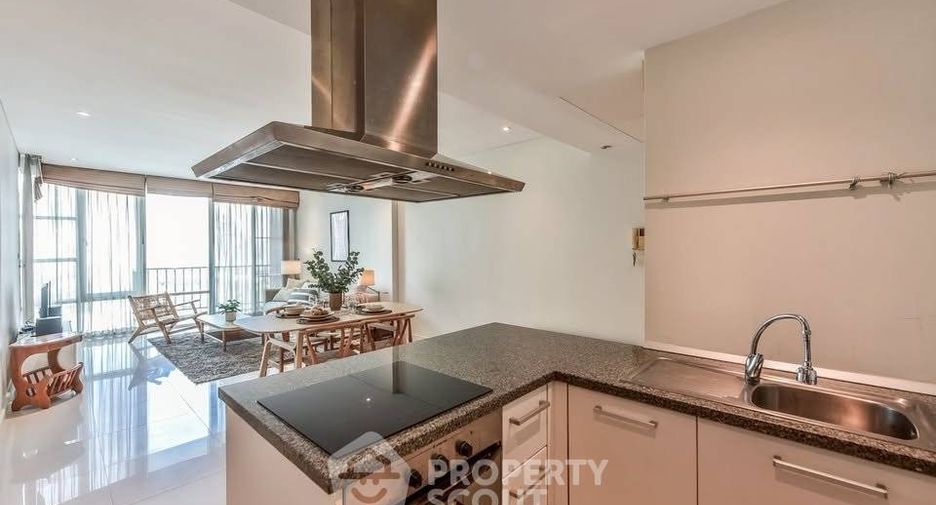 For rent 2 bedrooms condo in Khlong Toei, Bangkok