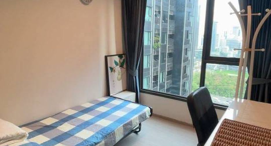 Condo en alquiler de 2 habitaciones en Huai Khwang, Bangkok