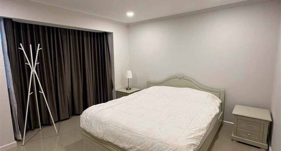 ขาย 2 ห้องนอน คอนโด ใน คลองเตย, กรุงเทพฯ