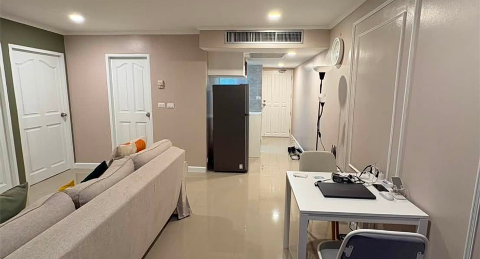 ขาย 2 ห้องนอน คอนโด ใน คลองเตย, กรุงเทพฯ