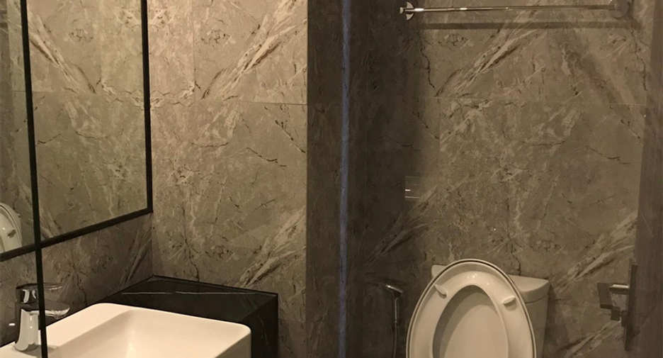 For sale 1 bed condo 