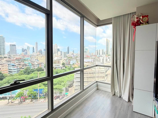 À vendre 2 chambres condo à Bang Rak, Bangkok
