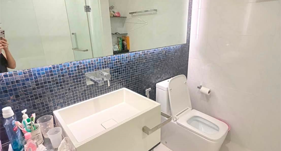 À vendre 2 chambres condo 