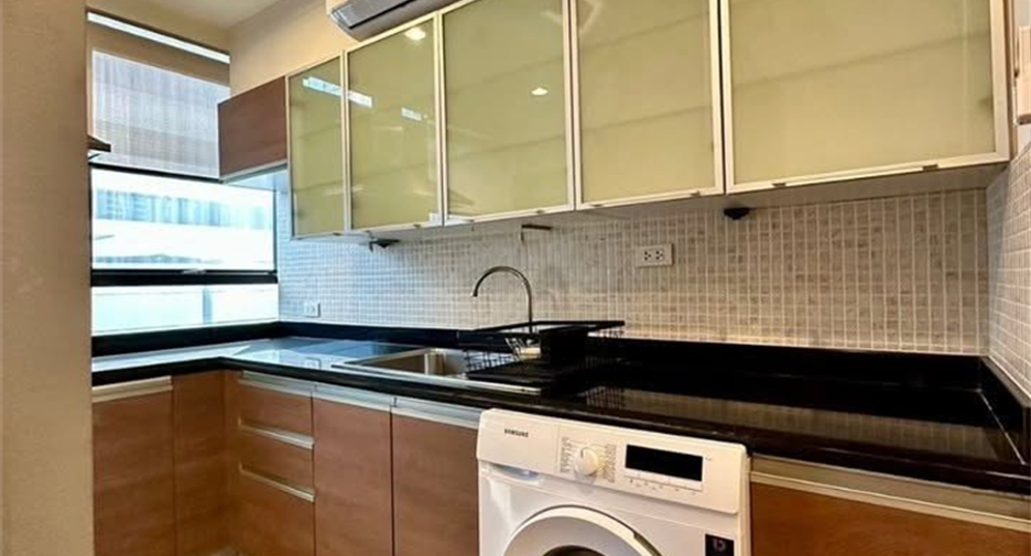 For rent 2 ベッドルーム condo in Pathum Wan, Bangkok