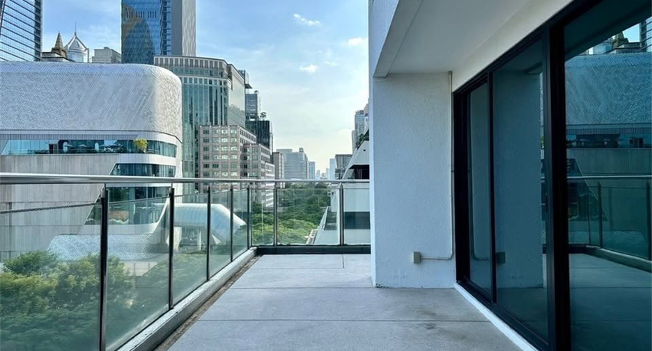 For rent 2 ベッドルーム condo in Pathum Wan, Bangkok