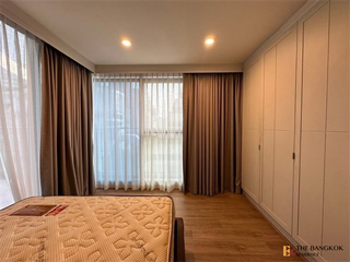For rent 2 bedrooms condo in Pathum Wan, Bangkok