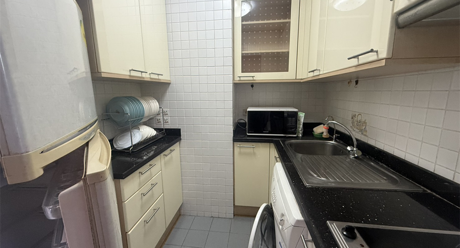 For sale 3 ベッドルーム condo in Ratchathewi, Bangkok