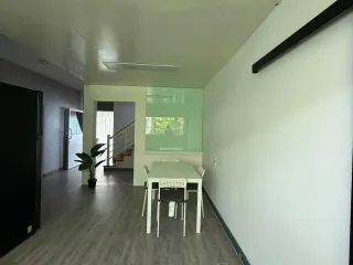 Casa en alquiler de 4 habitaciones en Mueang Samut Prakan, Samut Prakan