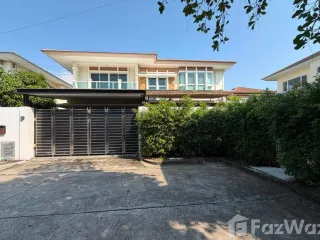 Casa en alquiler de 4 habitaciones en Mueang Samut Prakan, Samut Prakan
