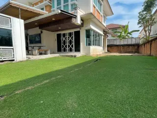 Casa en alquiler de 4 habitaciones en Mueang Samut Prakan, Samut Prakan
