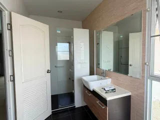 Casa en alquiler de 4 habitaciones en Mueang Samut Prakan, Samut Prakan