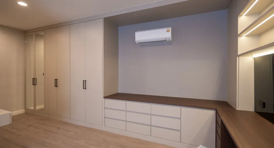 For rent 2 bedrooms apartment in Khlong Toei, Bangkok