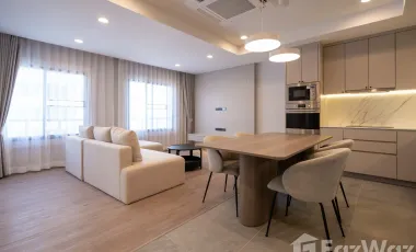 For rent 2 bedrooms apartment in Khlong Toei, Bangkok