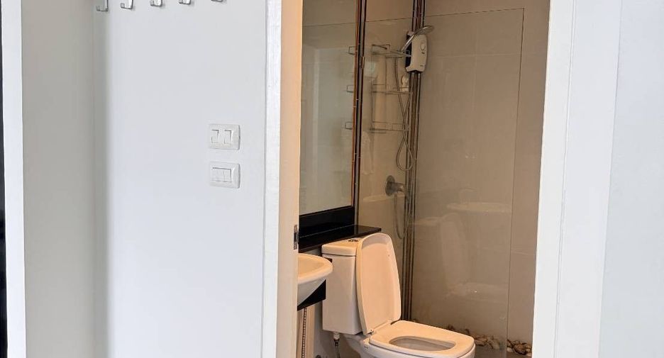 For sale 2 bedrooms condo in Phra Khanong, Bangkok