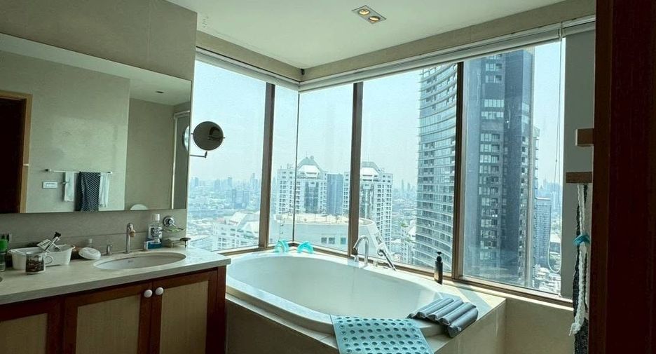 À vendre 3 chambres condo 