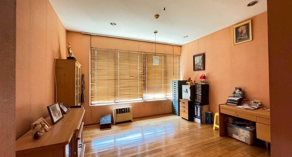 À vendre 3 chambres condo 