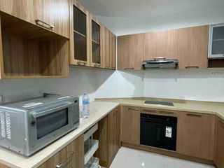 Condo en alquiler de 2 habitaciones en Bang Kho Laem, Bangkok