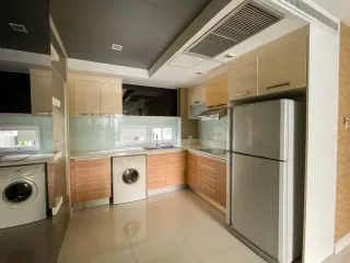 Condo en alquiler y en venta de 3 habitaciones en Bang Lamung, Chonburi