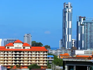 For sale 3 bedrooms condo in Bang Lamung, Chonburi