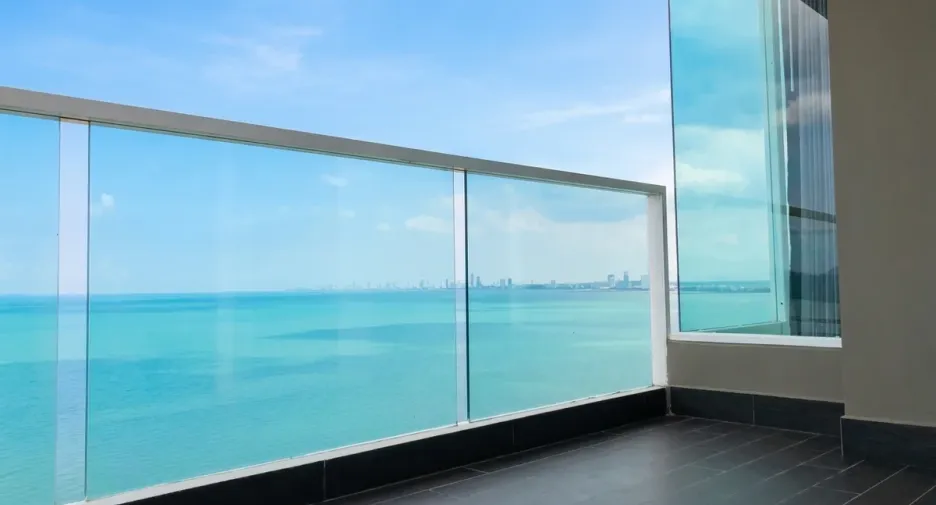 À louer et à vendre 2 chambres condo à Bang Saray, Pattaya