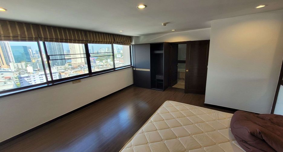 Wohnung zur Miete mit 3 Zimmer in Khlong Toei, Bangkok