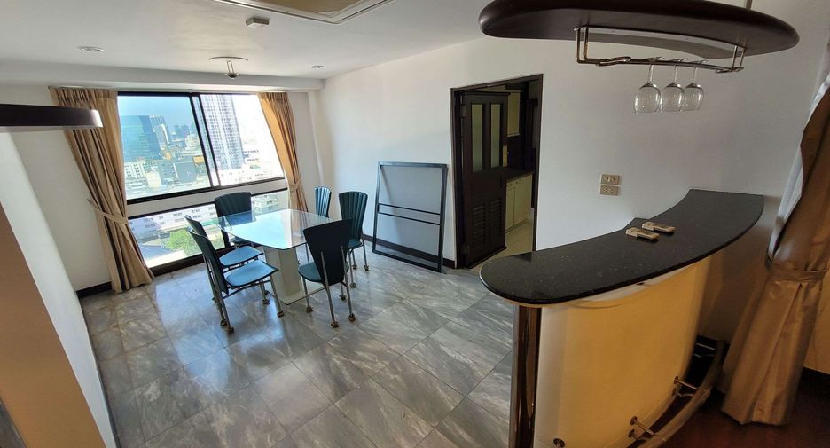 Wohnung zur Miete mit 3 Zimmer in Khlong Toei, Bangkok