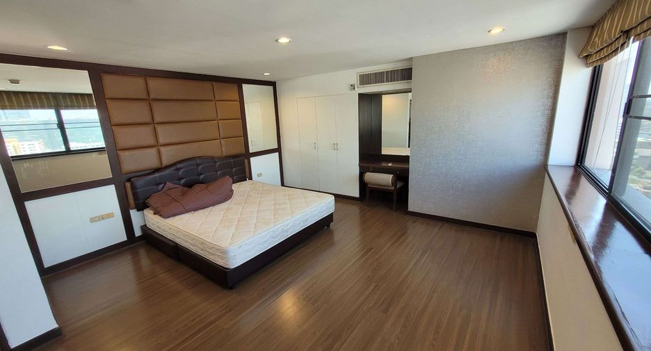Wohnung zur Miete mit 3 Zimmer in Khlong Toei, Bangkok