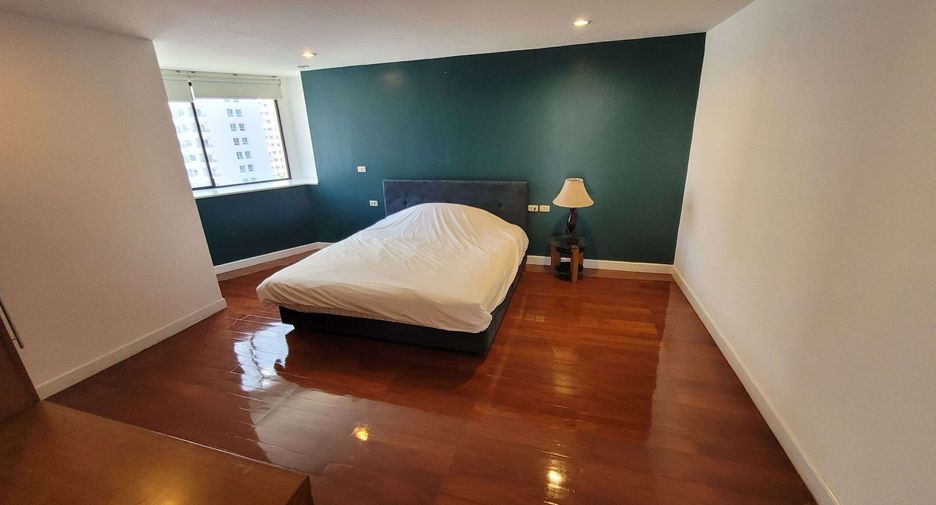 Wohnung zur Miete mit 3 Zimmer in Khlong Toei, Bangkok