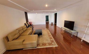 Wohnung zur Miete mit 3 Zimmer in Khlong Toei, Bangkok