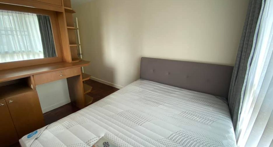Wohnung zur Miete mit 3 Zimmer in Yan Nawa, Bangkok