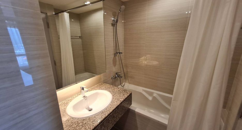 Condo en alquiler de 2 habitaciones en Yan Nawa, Bangkok
