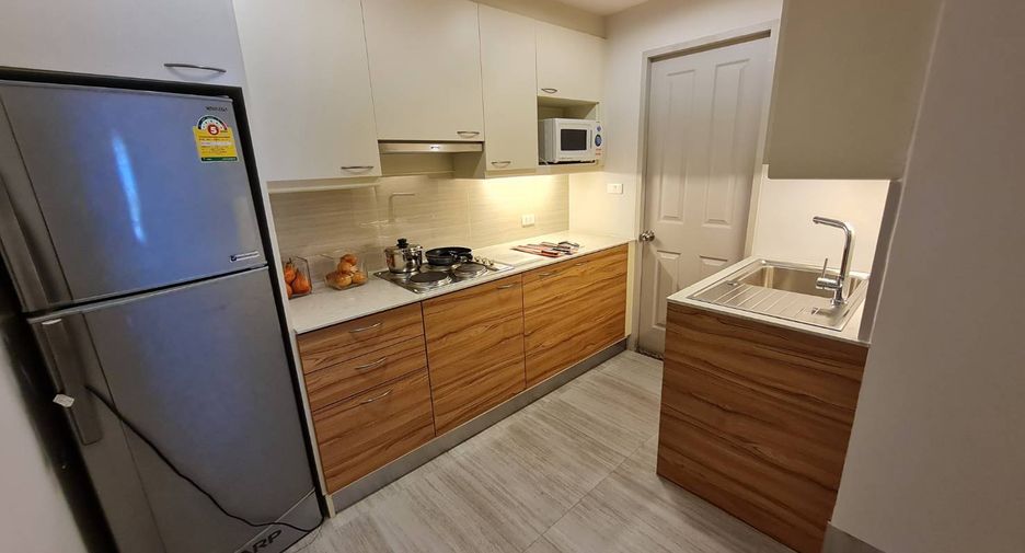 Condo en alquiler de 2 habitaciones en Yan Nawa, Bangkok