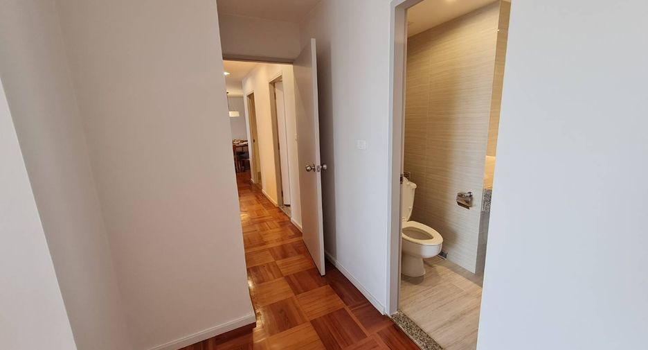 Condo en alquiler de 2 habitaciones en Yan Nawa, Bangkok