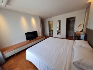 Condo en alquiler de 2 habitaciones en Yan Nawa, Bangkok