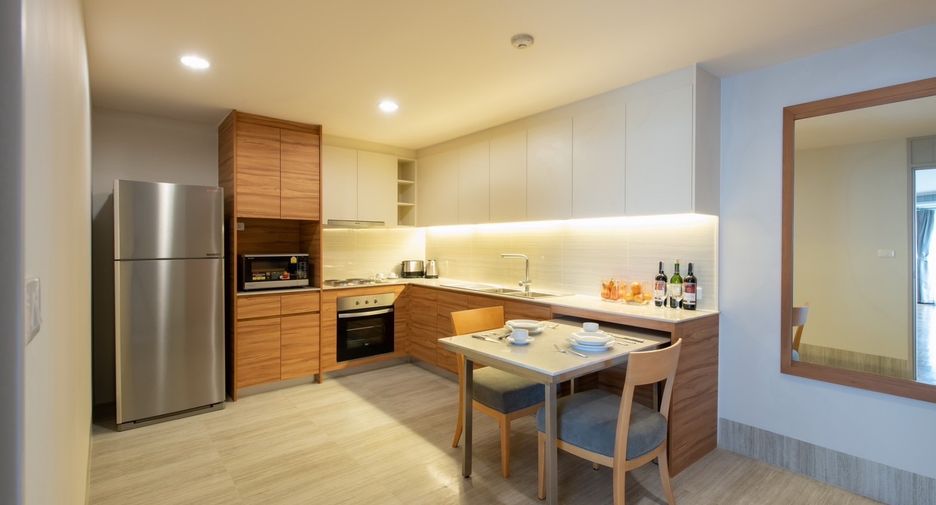 Wohnung zur Miete mit 3 Zimmer in Yan Nawa, Bangkok